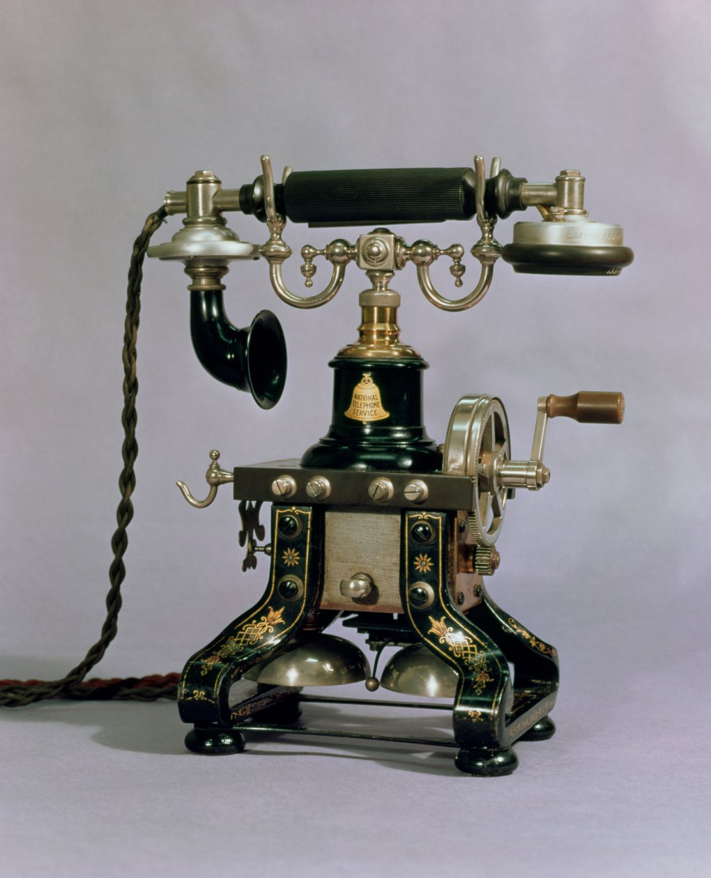 Puhelin, National Telephone Service, USA, 1890 tekijältä American School