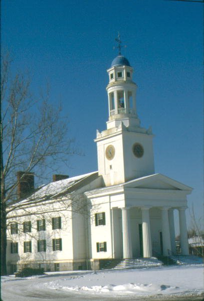 Ensimmäinen seurakunnan kirkko tekijältä American School