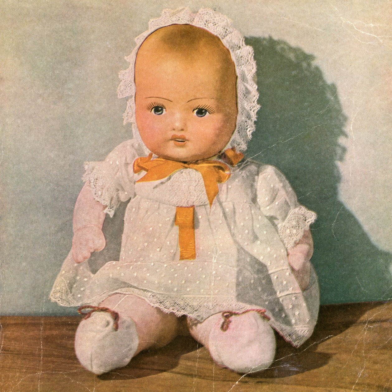 Vintage lasten asetelma - nukke tekijältä American School
