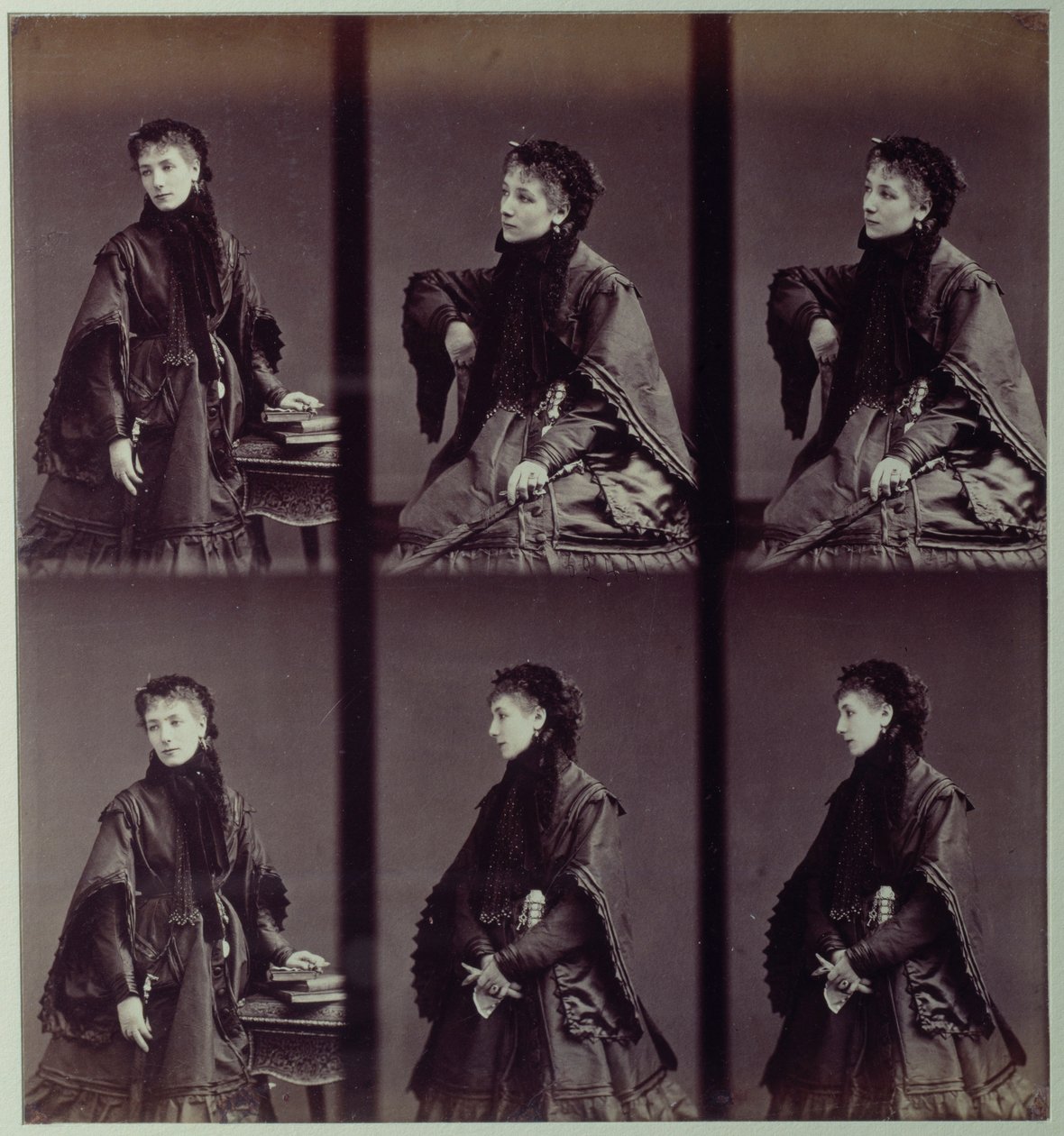 Muotokuva Sarah Bernhardtista (1844-1923) kaupunkiasussa tekijältä Andre Adolphe Eugene Disderi