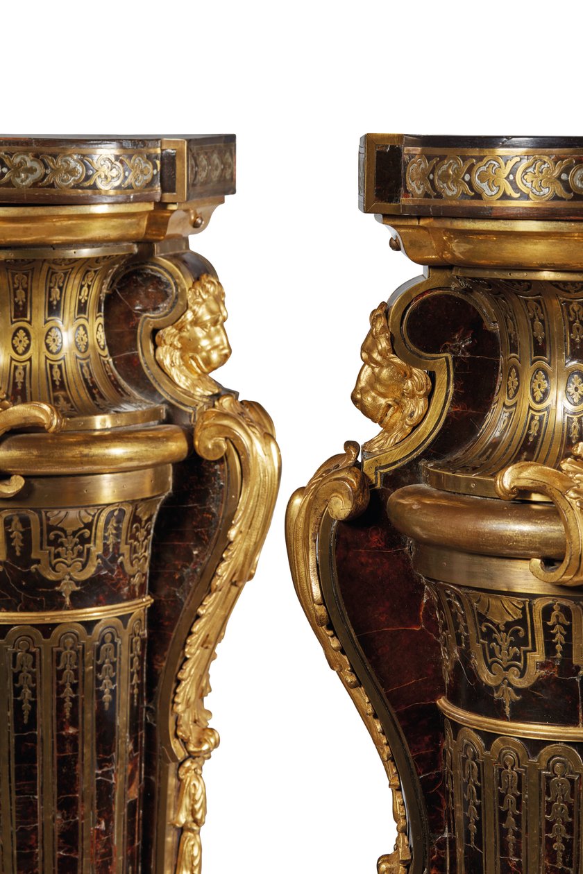 Pari Louis XIV -sokkelia tekijältä Andre Charles Boulle