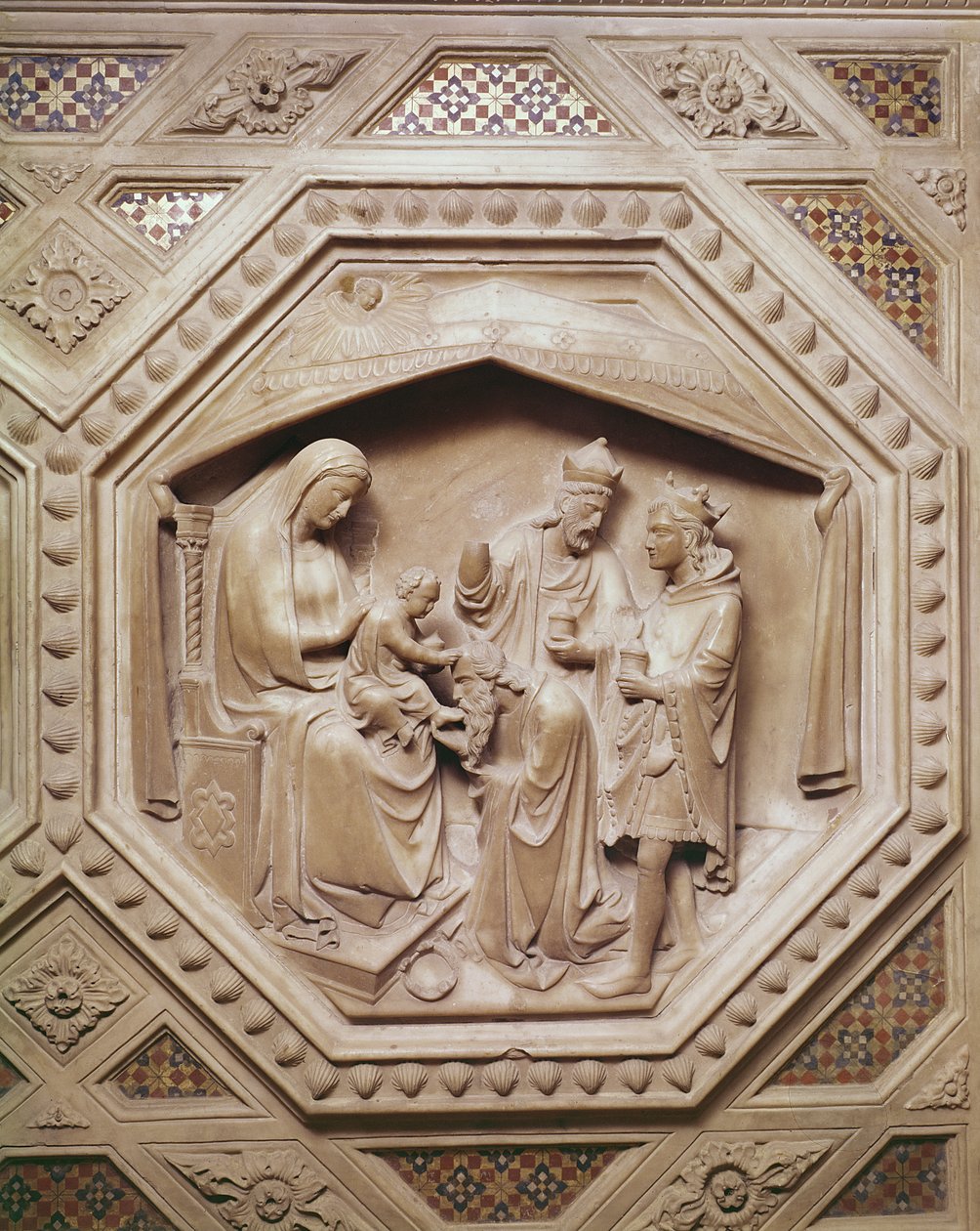 Maagien palvonta, yksityiskohta tabernaakkelin pohjasta, 1349-59 (marmori) tekijältä Andrea di Cione Orcagna