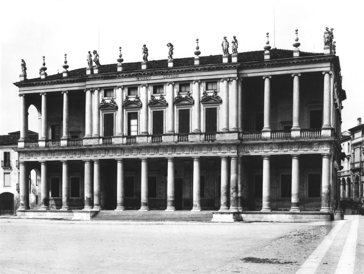 Villa Chiericatin pääjulkisivu, rakennettu n. 1550 tekijältä Andrea Palladio
