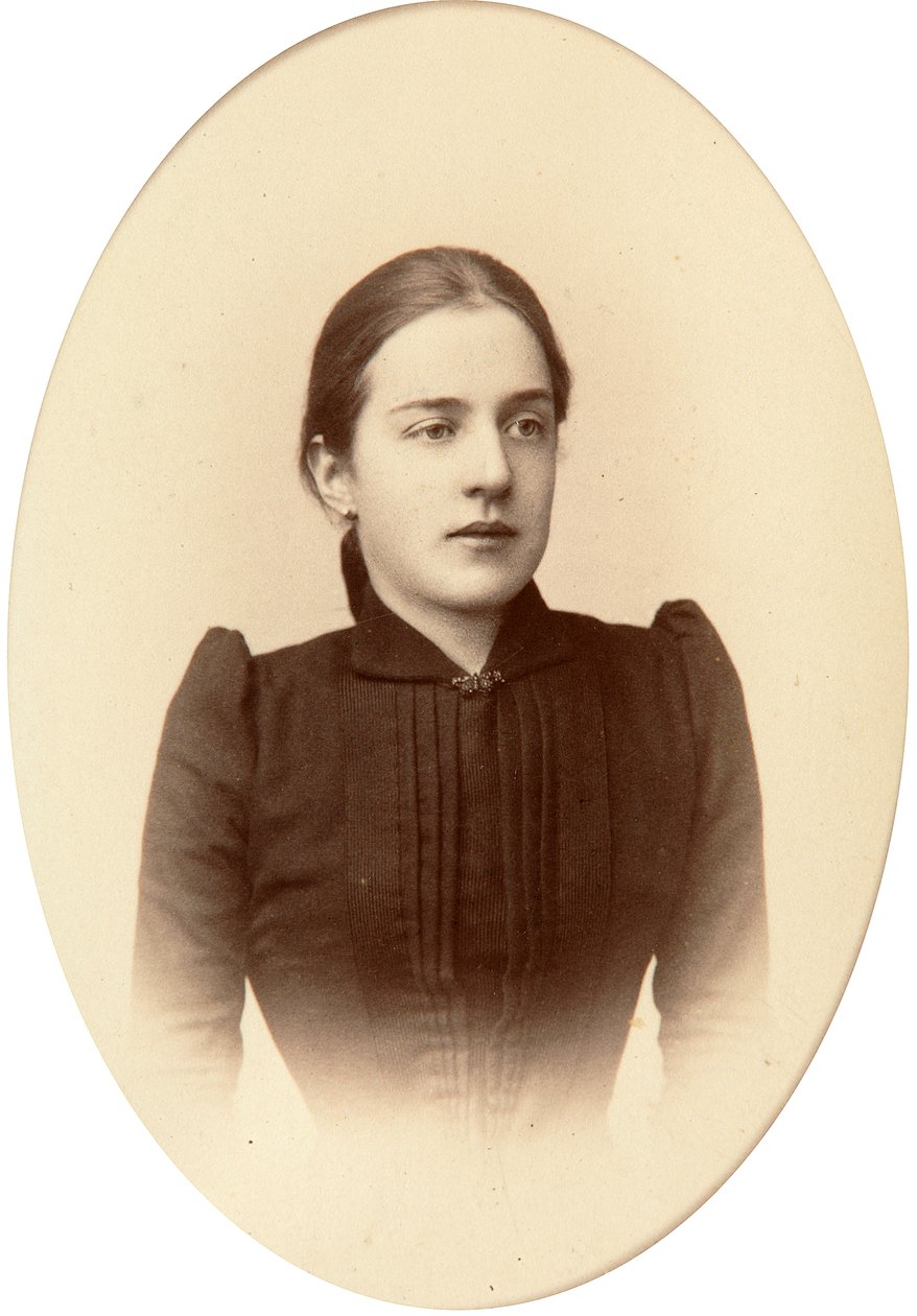 Alexandra Treugut, c1888-c1892 tekijältä Andrei Deniere
