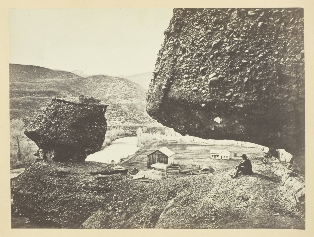 Hanging Rock, Echo City tekijältä Andrew Joseph Russell