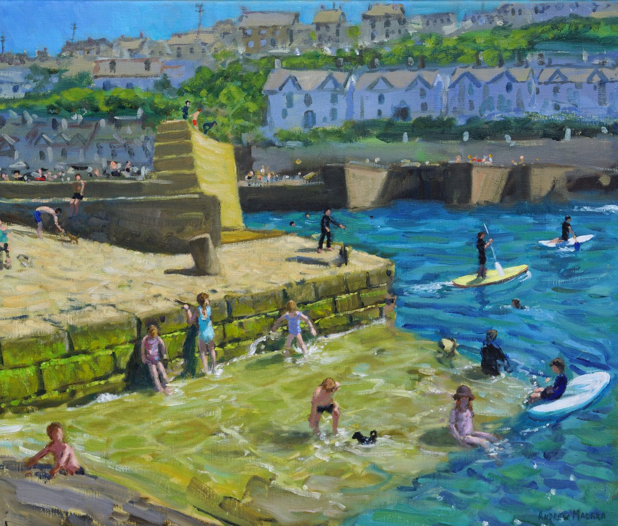 Fun in the harbour, Porthleven, Cornwall, 2021 (öljy kankaalle) tekijältä Andrew Macara