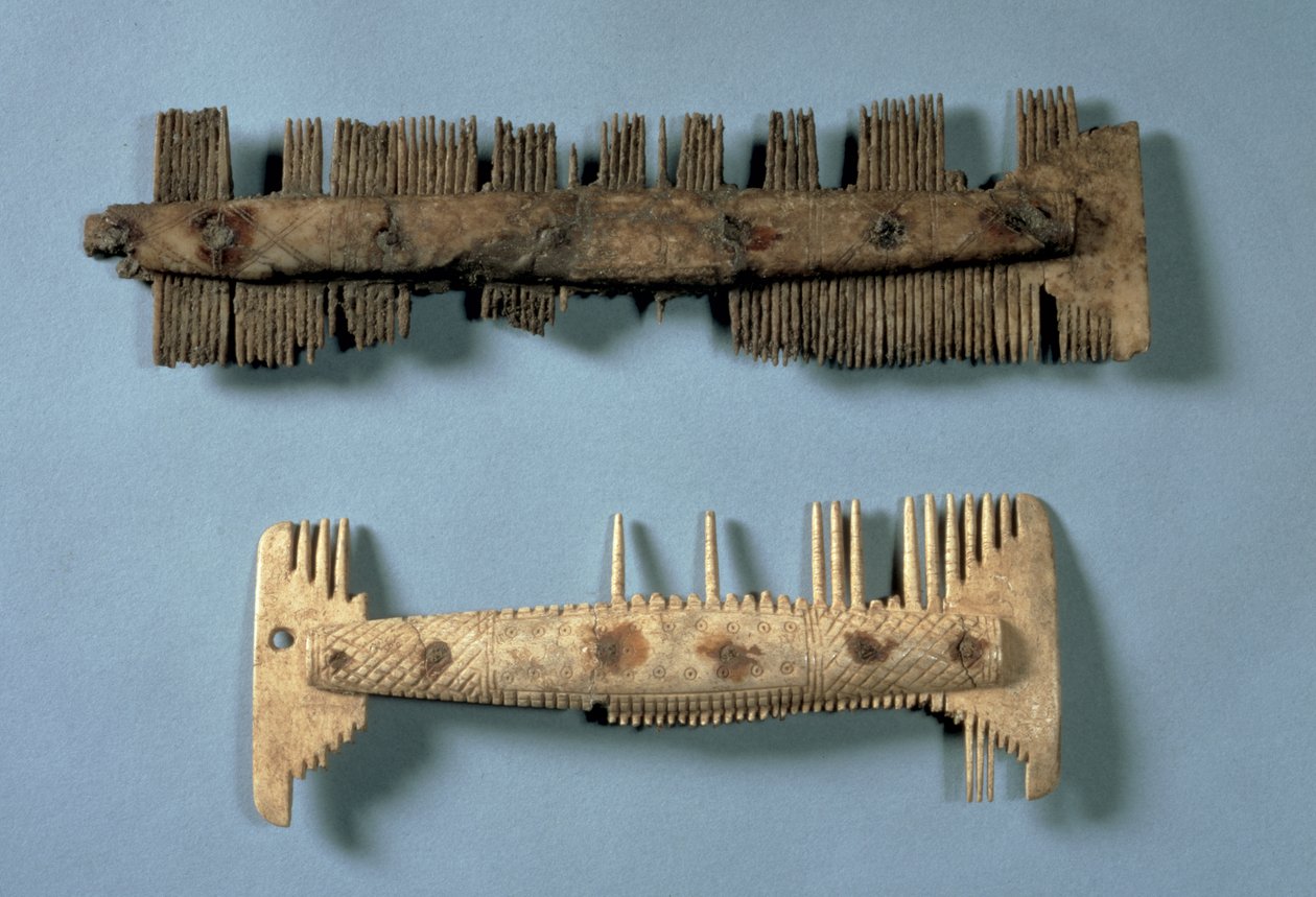 Combs, anglosaksi, luultavasti 5-7-luvulla (luu) tekijältä Anglo Saxon
