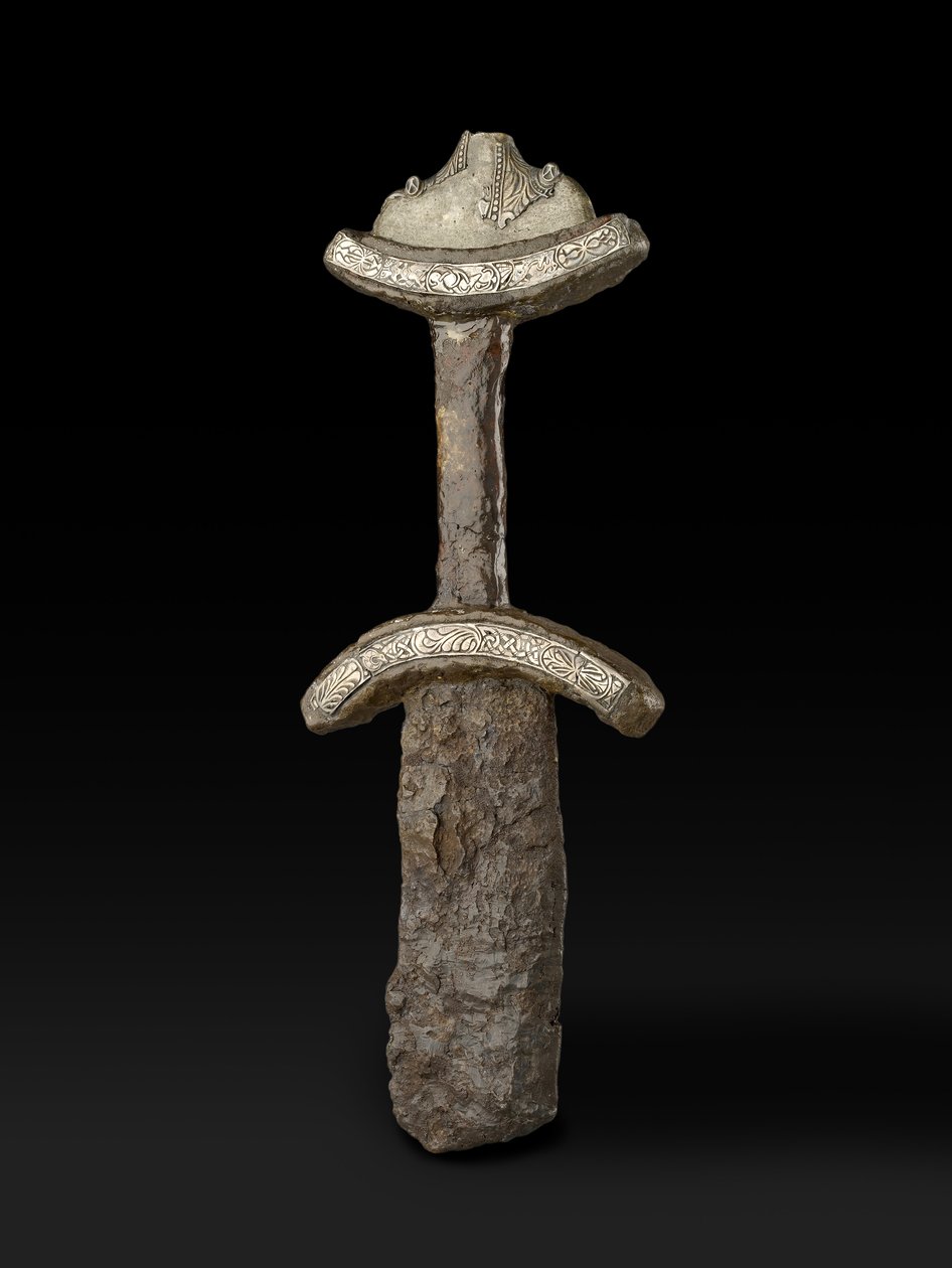 Abingdonin miekka, myöhäissaksia, Trewhiddle-tyyliä, 9. vuosisadan loppupuoli (hopea). tekijältä Anglo Saxon