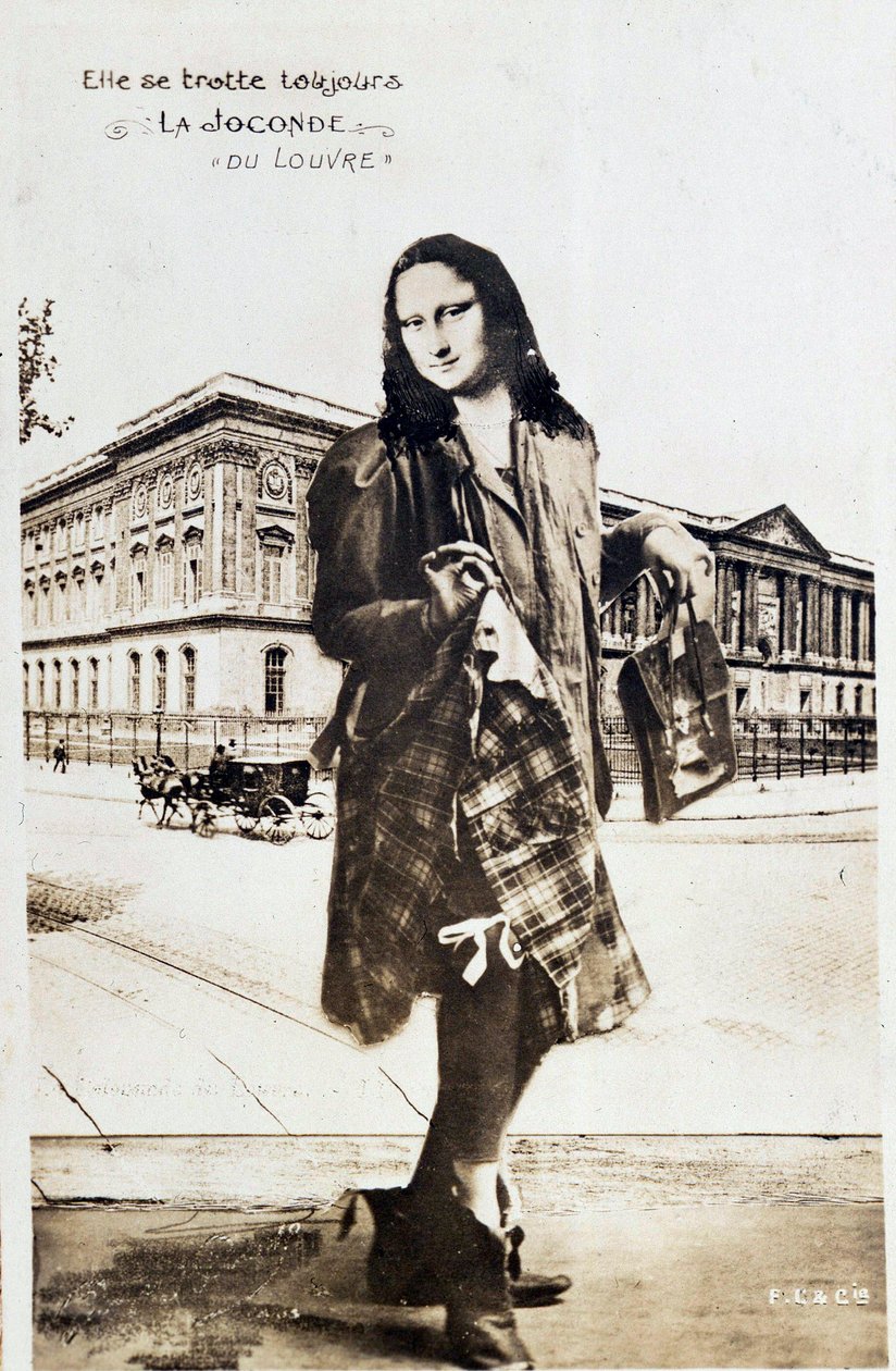 Leonard de Vincin (Leonardo da Vinci) (1452-1519) "The Mona Lisa" -esitys: Mona Lisa (Monna Lisa) on edustettuna ruudullisessa hameessa matkustamassa ympäri maailmaa. Vincenzo Peruggin teoksen varkauden aikaan toimittama komediapostikortti tekijältä Anonymous Anonymous