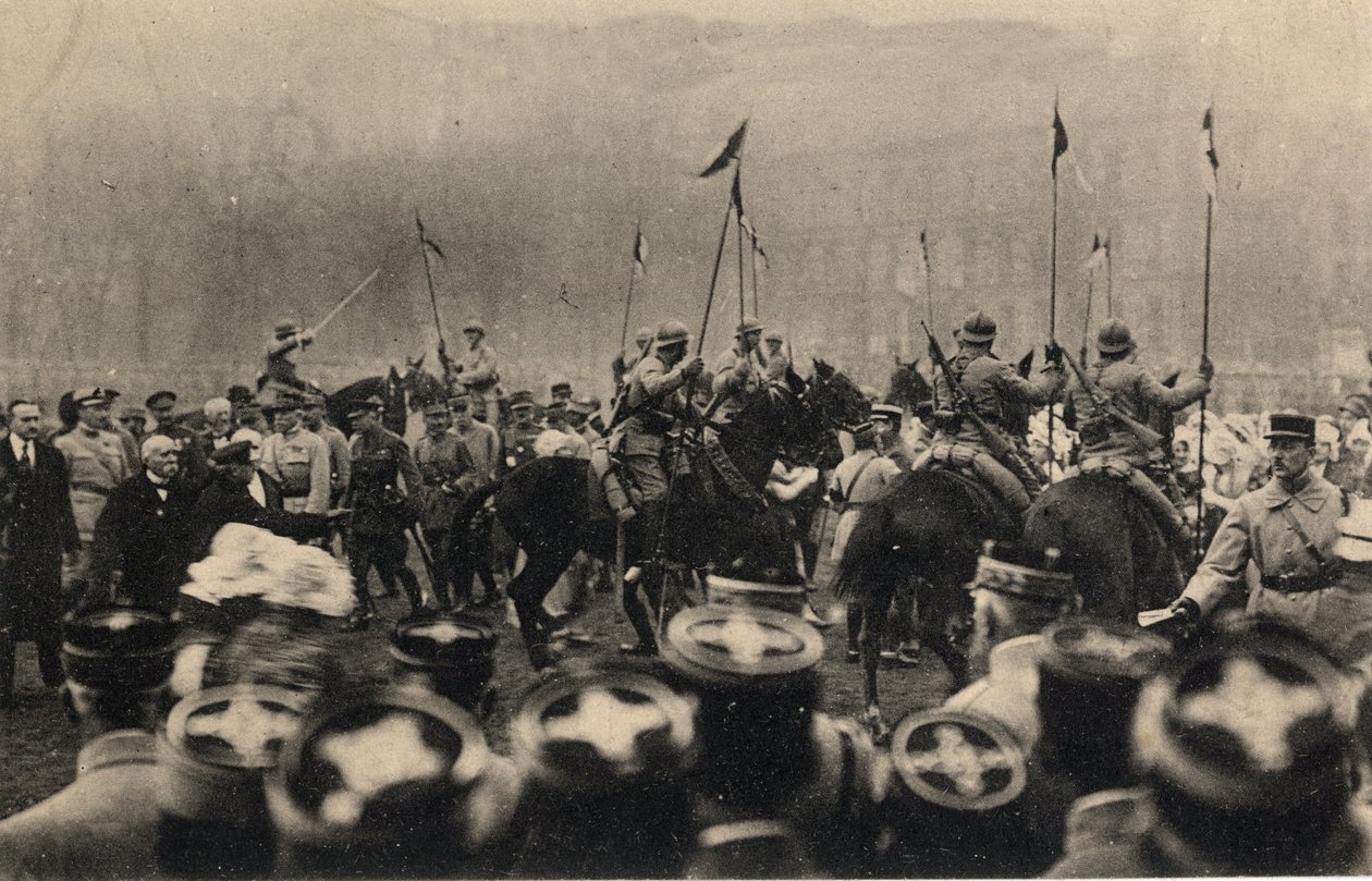 Ensimmäinen maailmansota 1914-1918: Ranskan presidentin Raymond Poincaren (1860-1934) ja neuvoston puheenjohtajan Georges Clemenceaun (1841-1929) vierailu Metziin 8. joulukuuta tekijältä Anonymous Anonymous