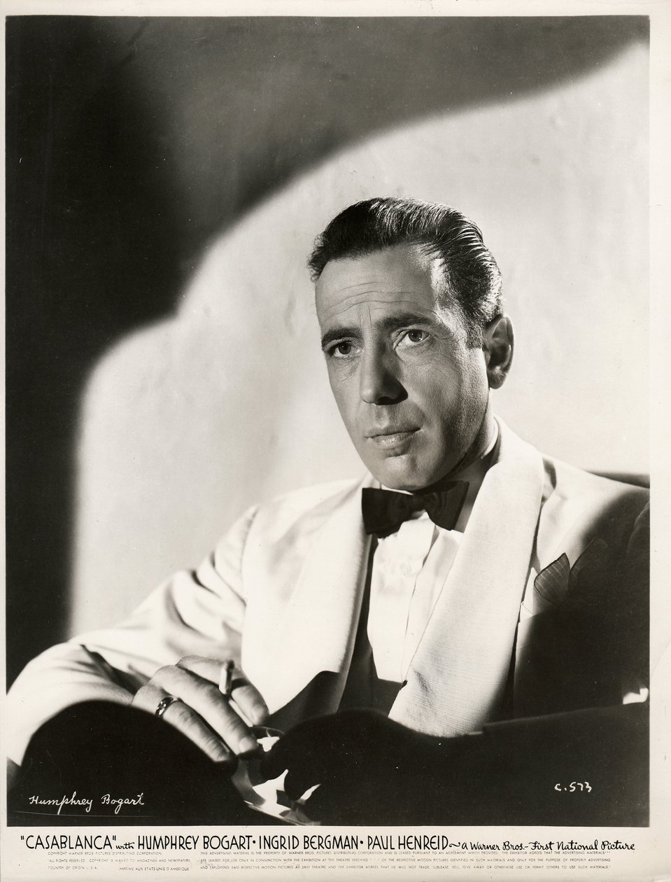 Humphrey Bogart (1899-1957) Michael Curtizin elokuvassa Casablanca, Anonymous tekijältä Anonymous Anonymous