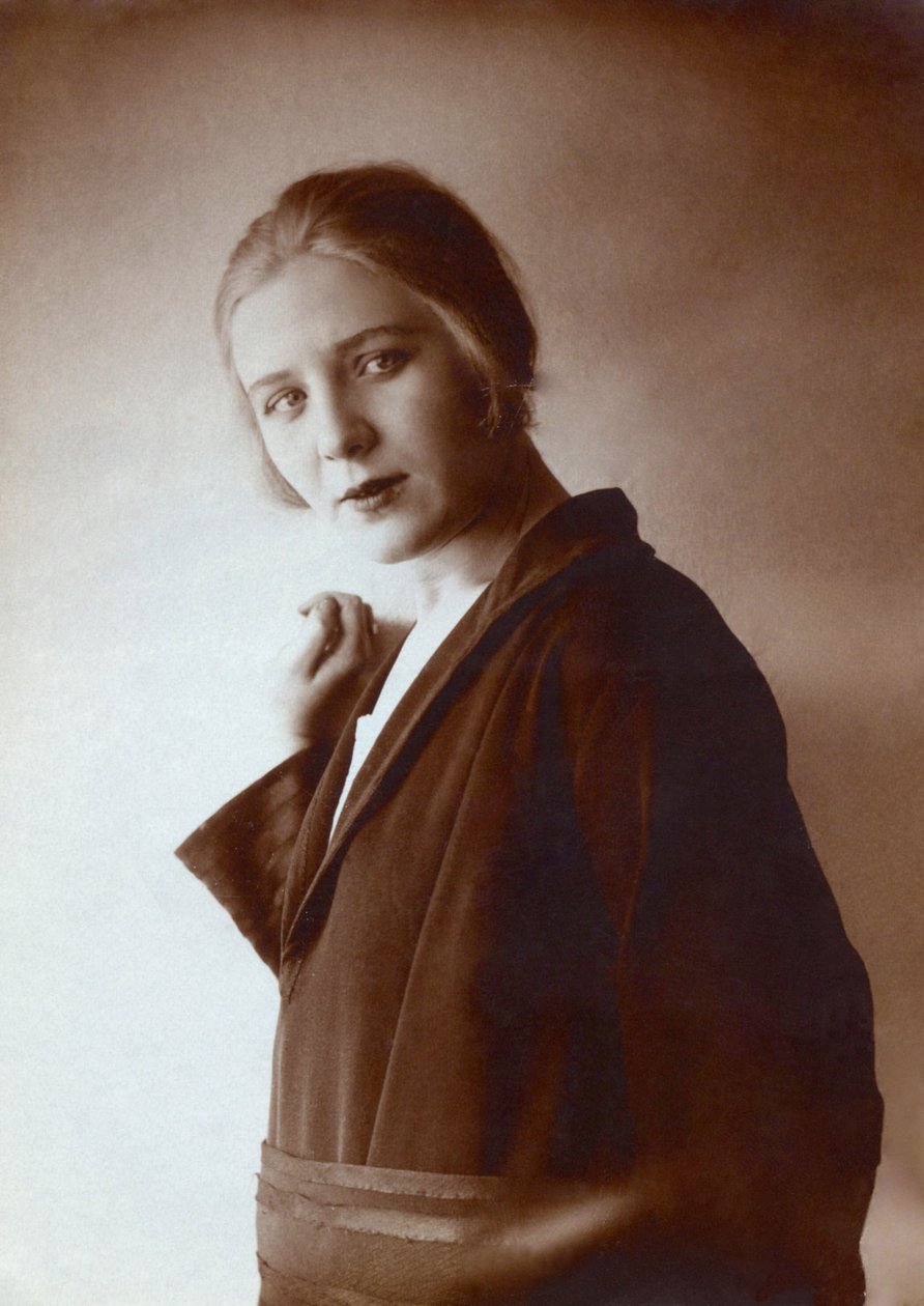 Isabella Danilovna Jurieva (1899-2000), Nimetön tekijältä Anonymous Anonymous