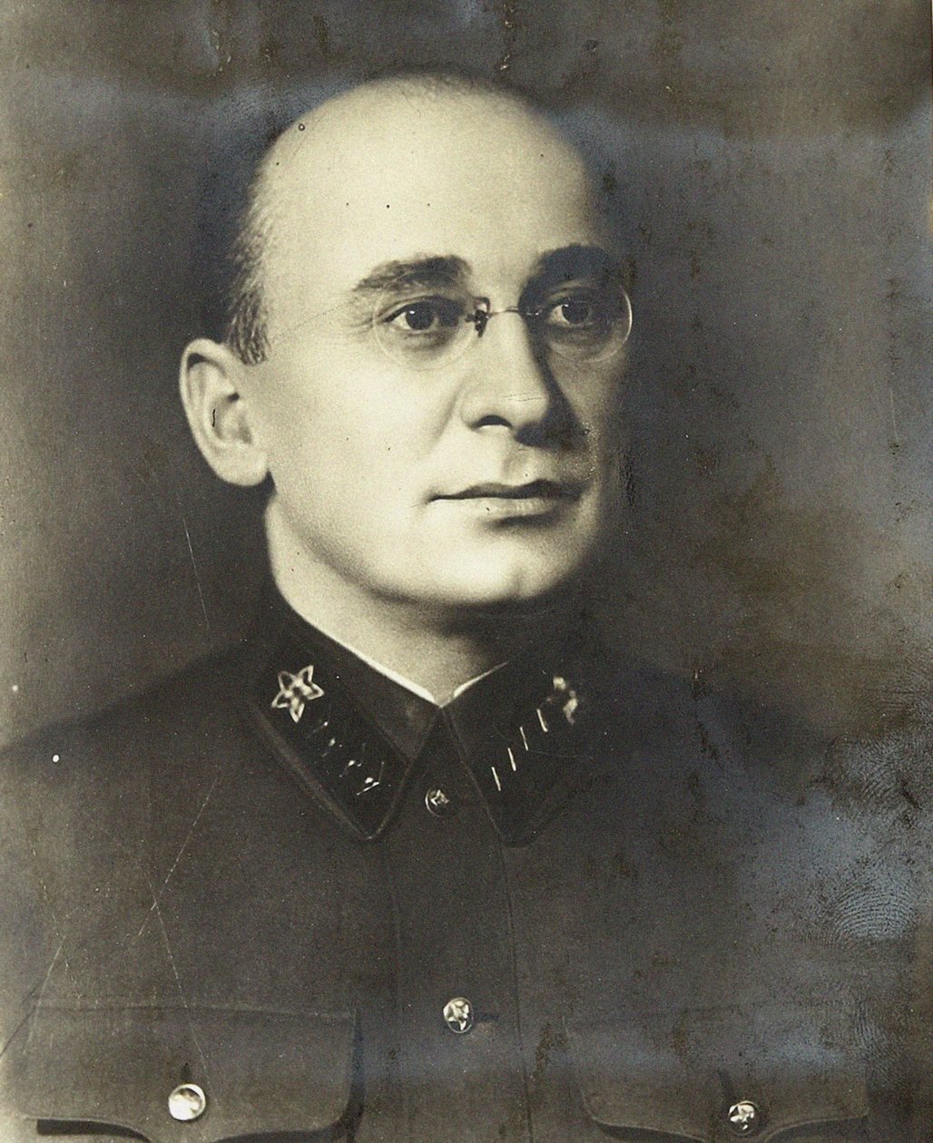 Lavrenty Beria - Lavrentii Pavlovich Beria - Nimetön. Valokuva tekijältä Anonymous Anonymous