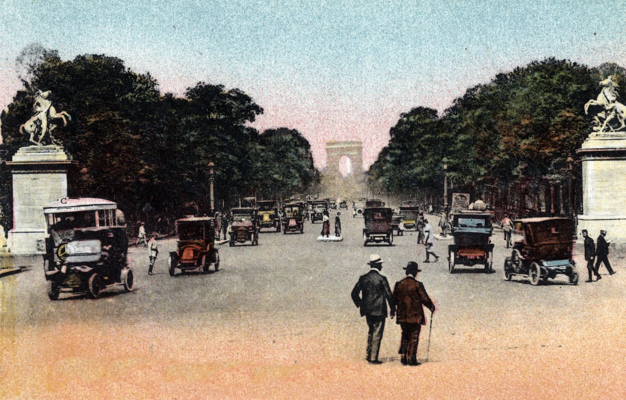 Pariisi: liikenne Avenue des Champs Elysees