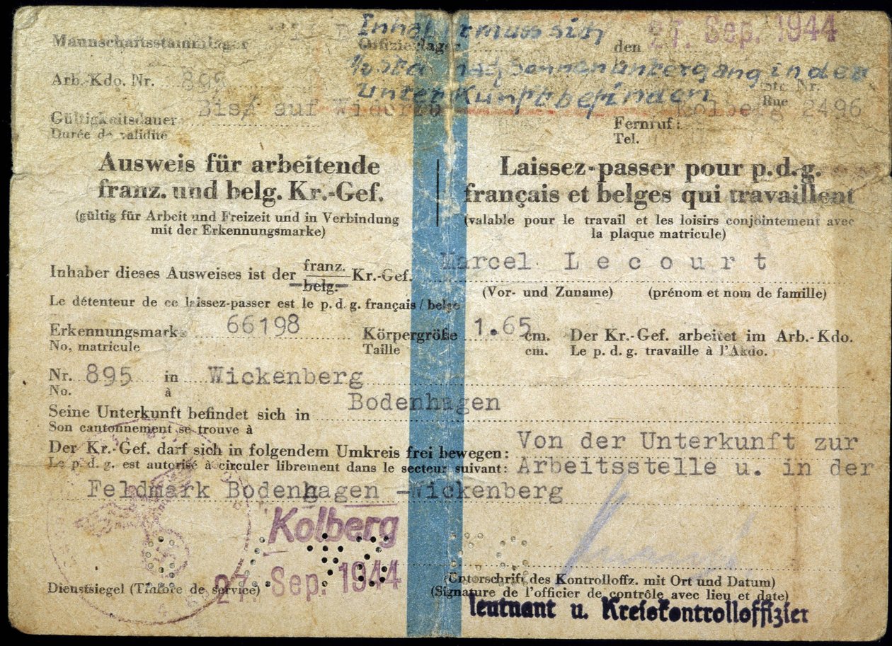 Toisen maailmansodan passi, "passi" ranskalaiselle ja belgialaiselle toimitusjohtajalle, joka työskentelee", 25.9.1944. tekijältä Anonymous Anonymous