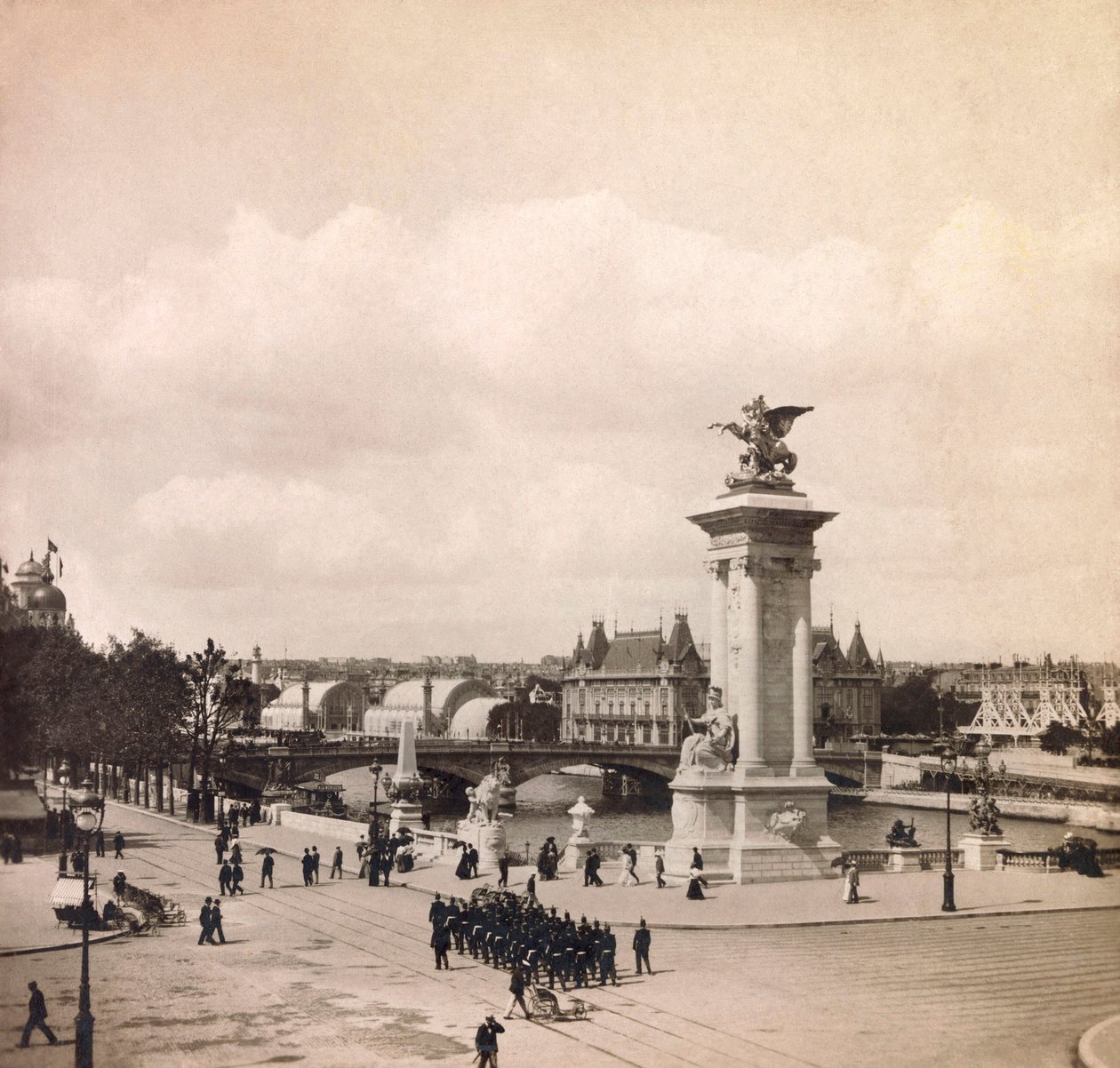 Vuoden 1900 maailmannäyttely - Universelle de 1900 -näyttely Pariisissa: Pylone du pont Alexandre III - yksityinen kokoelma tekijältä Anonymous Anonymous