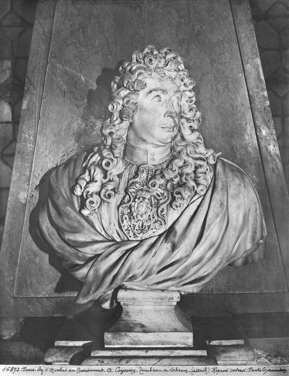 Charles Le Brunin ja hänen vaimonsa Suzanne Butayn hauta, Charles Le Brunin yksityiskohta, 1692 katso myös 346018 marmori bw valokuva tekijältä Antoine Coysevox