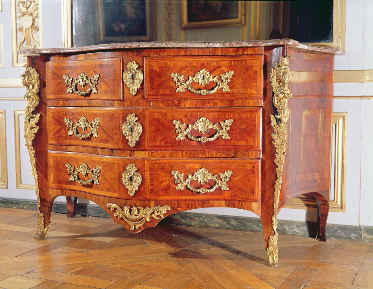 Ranskalainen Regency-komero, noin 1720 tekijältä Antoine Robert Gaudreau