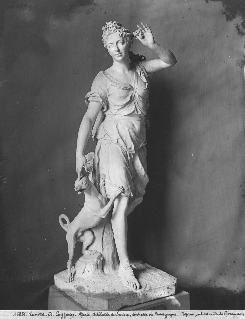 Marie-Adelaide de Savoie, Burgundin herttuatar, Diana metsästäjänä, 1709 (katso myös 209277, 346031, 346032) (marmori) tekijältä Antoine Coysevox