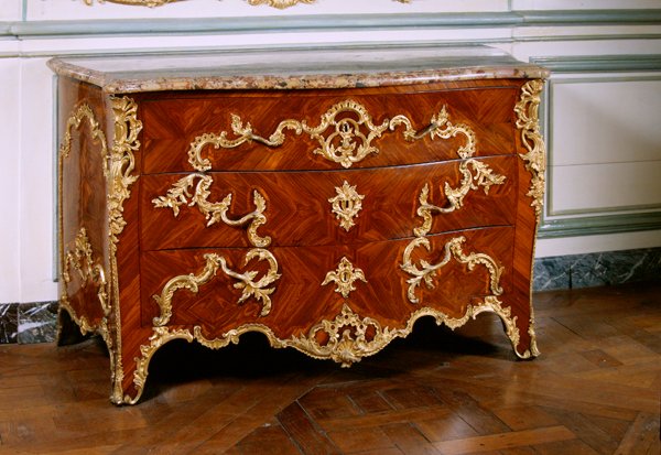 Louis XV lipasto tekijältä Antoine Robert Gaudreaux