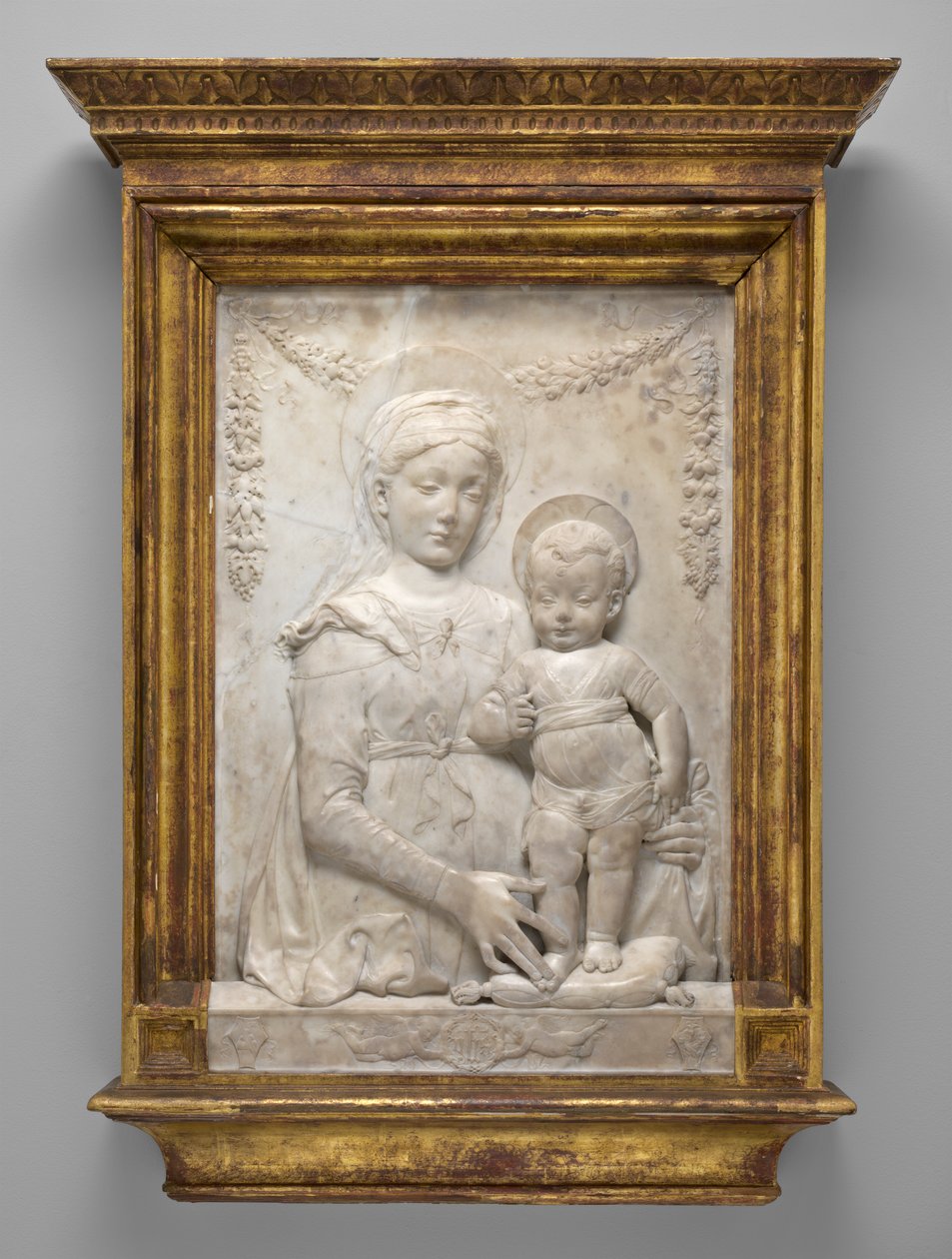 Madonna ja lapsi, n. 1475-1478 (marmori) tekijältä Antonio Rossellino