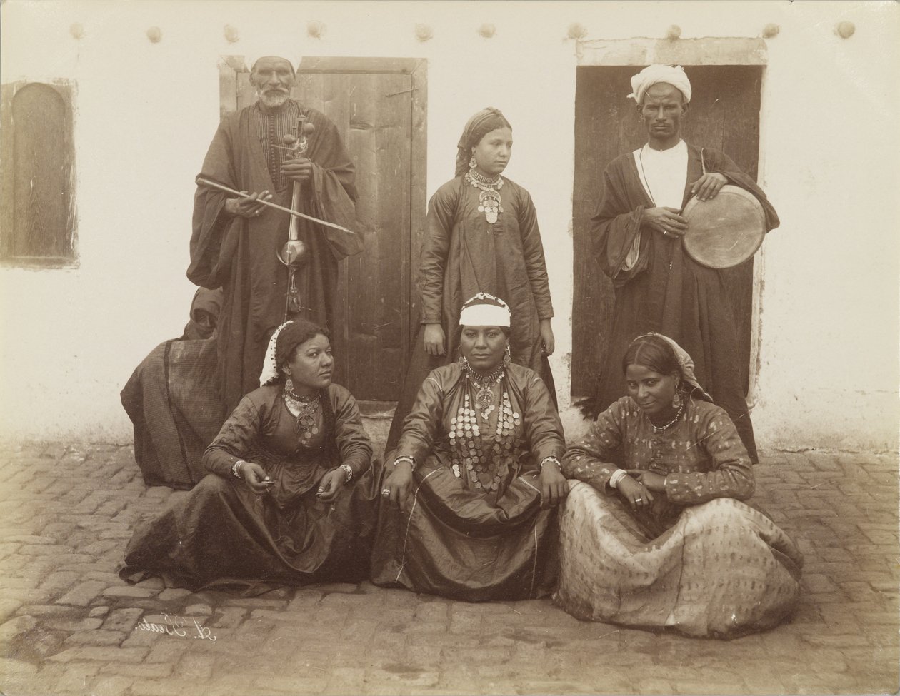 Arab Dancers, Egypti tekijältä Antonio Beato