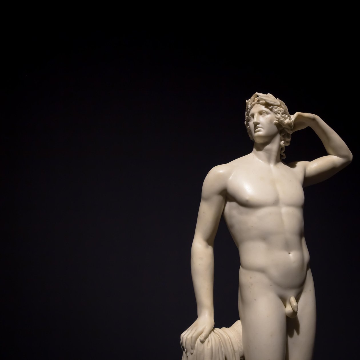 MILAN, ITALIA - Kesäkuu 2020: antiikin veistos Apollo Crowing Himself - 1782 - Ant..., 2019 (kuva) tekijältä Antonio Canova