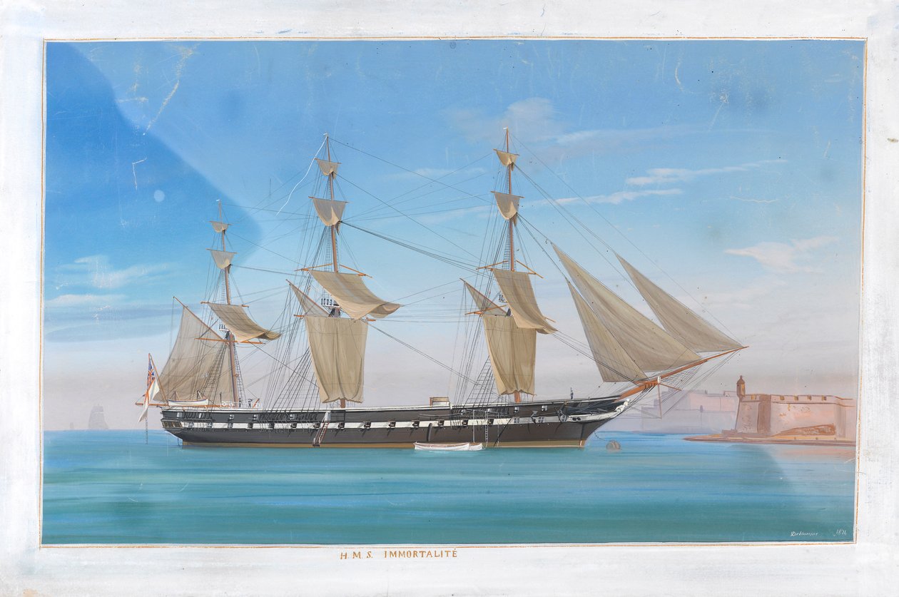Purjeavusteinen höyryalus HMS "Immortalite" ankkuroituna lähelle rannikkoa, jossa on taisteluvalleja. tekijältä Antonio de Simone