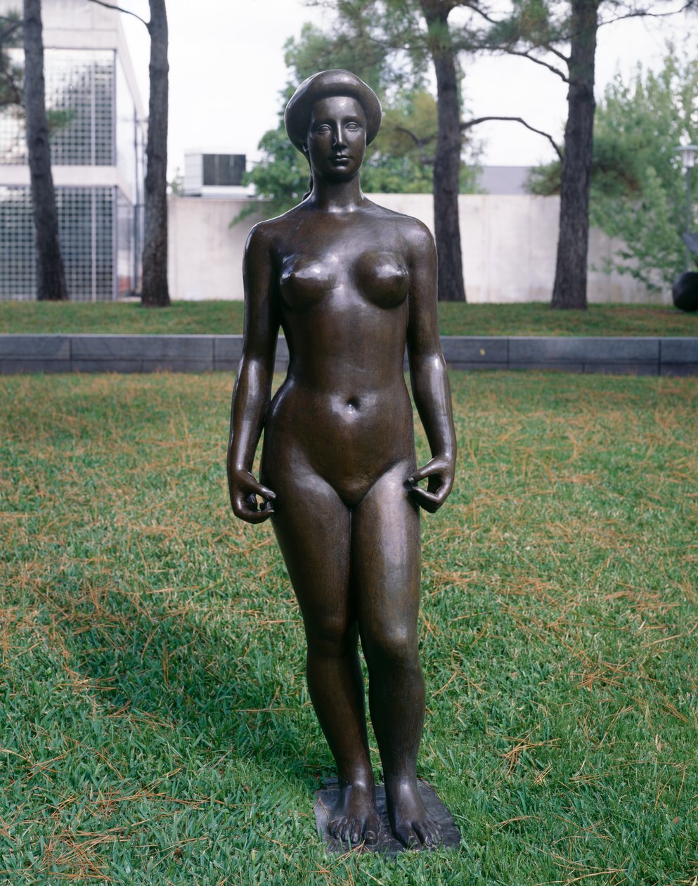 Flora, alaston tekijältä Aristide Maillol