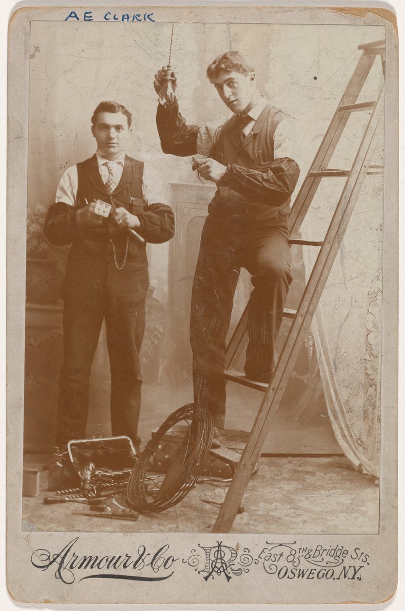Sähkövaloasentajien muotokuva,c. 1904 (kuva) tekijältä Armour & Co
