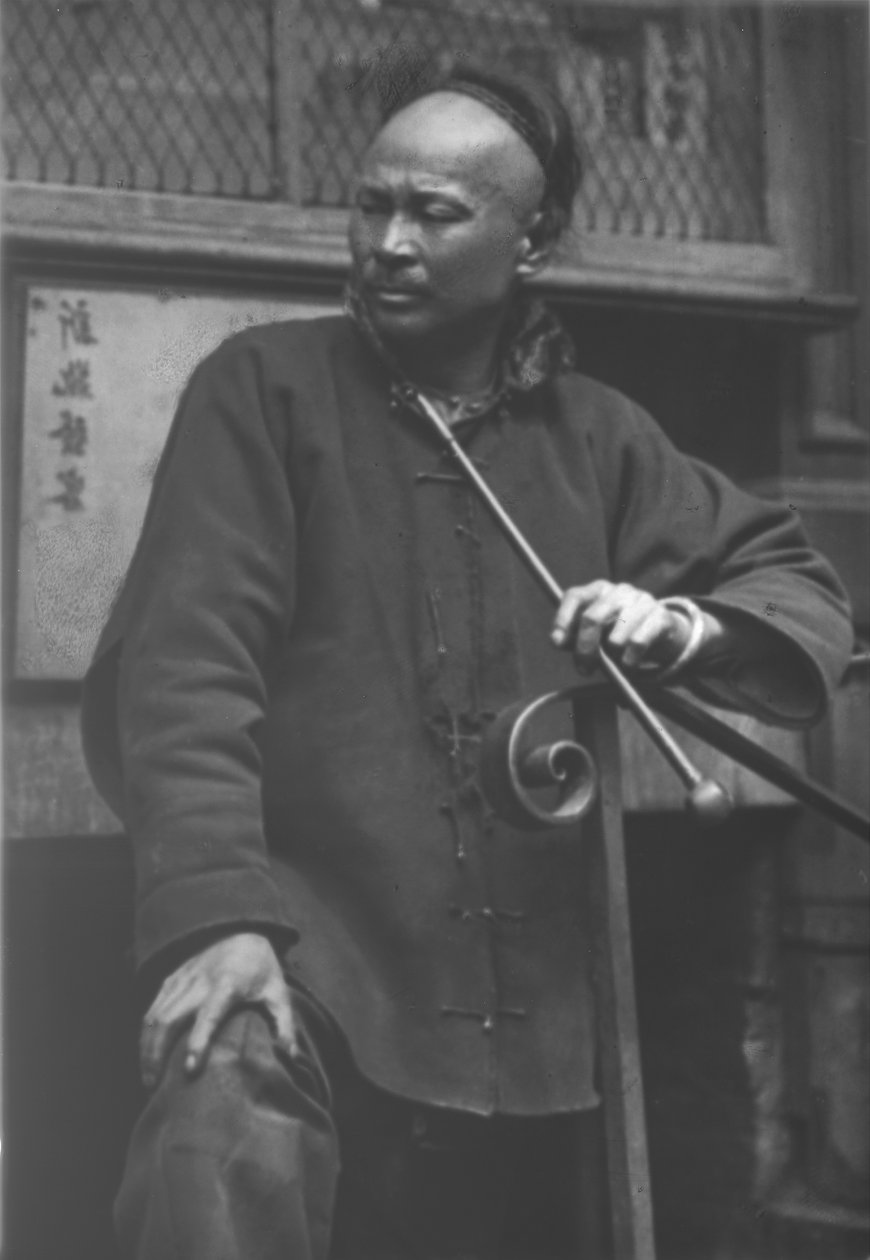 Kenkävalmistaja, Chinatown, San Francisco tekijältä Arnold Genthe