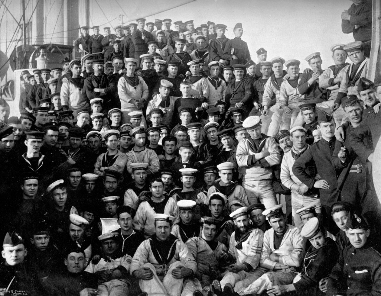 Ensimmäisen luokan risteilijä, HMS Imperieuse, 1896 tekijältä Arthur Debenham