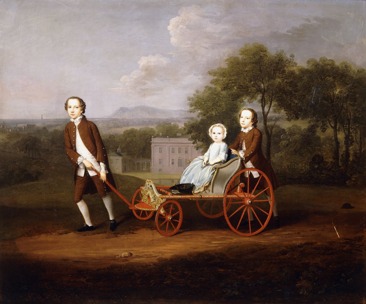 Ryhmämuotokuva kolmesta Peter ja Mary Du Canen lapsesta, kaikki pienet täyspitkät, leikkimässä hienolla koirankärryllä, maalaistalon pihalla, 1747 tekijältä Arthur Devis