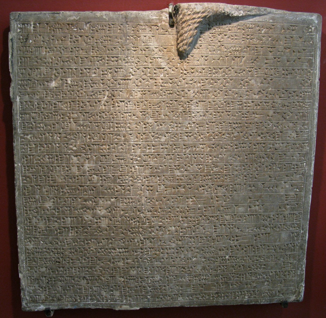 Kaiverrettu laatta Sargon II:n palatsista Dur-Sharrukinissa, Khorsabadissa, 700-luku. eKr tekijältä Assyrian