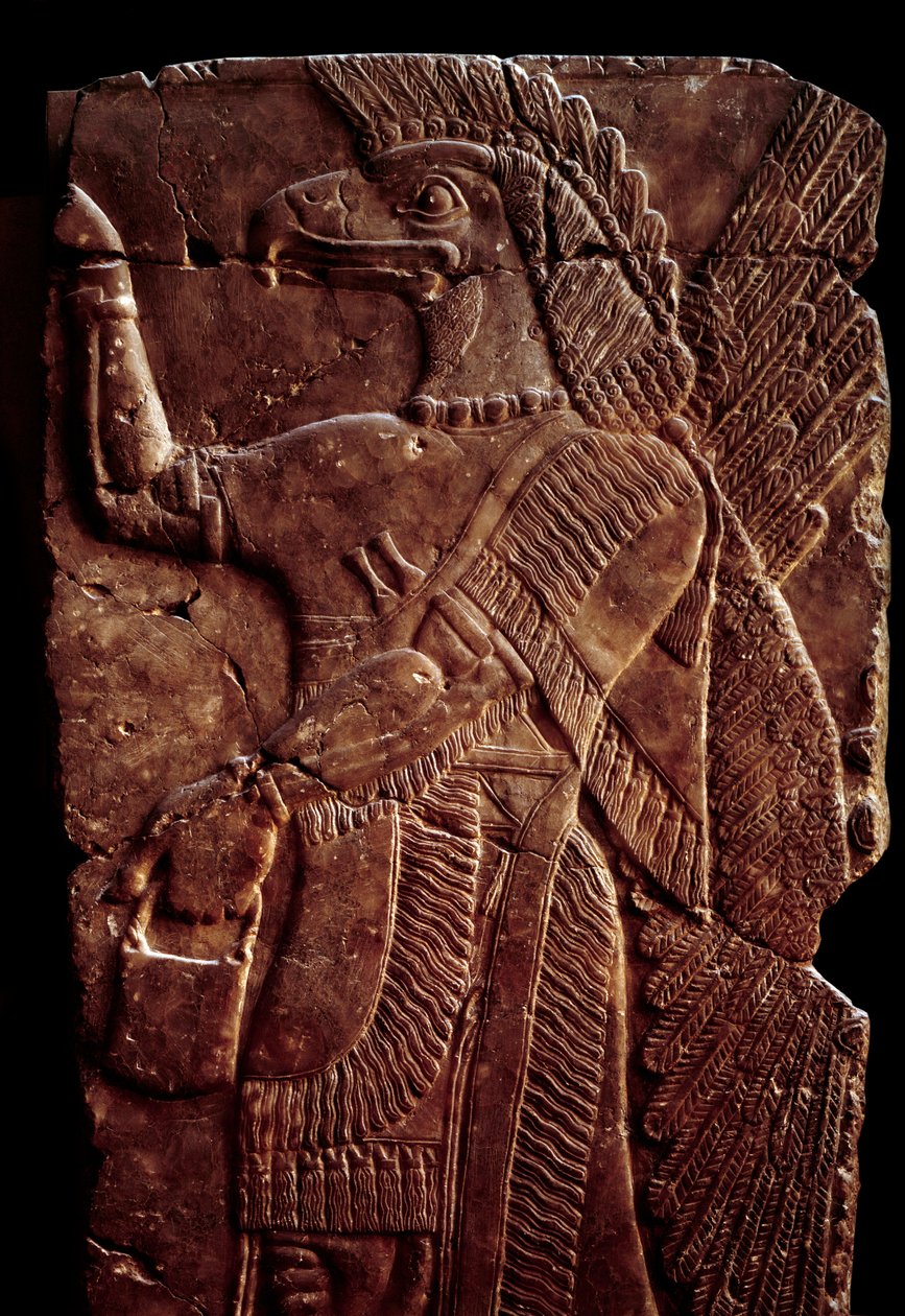 Oriental Antiquities: yksityiskohta albasterireliefistä, joka edustaa Genien suojaavaa siipeä, jossa on miehen ruumis ja kotkan pää, Sargon II:n tai Assyrian kuninkaan Sharroukinin palatsista Dur-Sharrukiniin (nykyinen Khorsabad (Khunsabad) (Mesopotamia),  tekijältä Assyrian