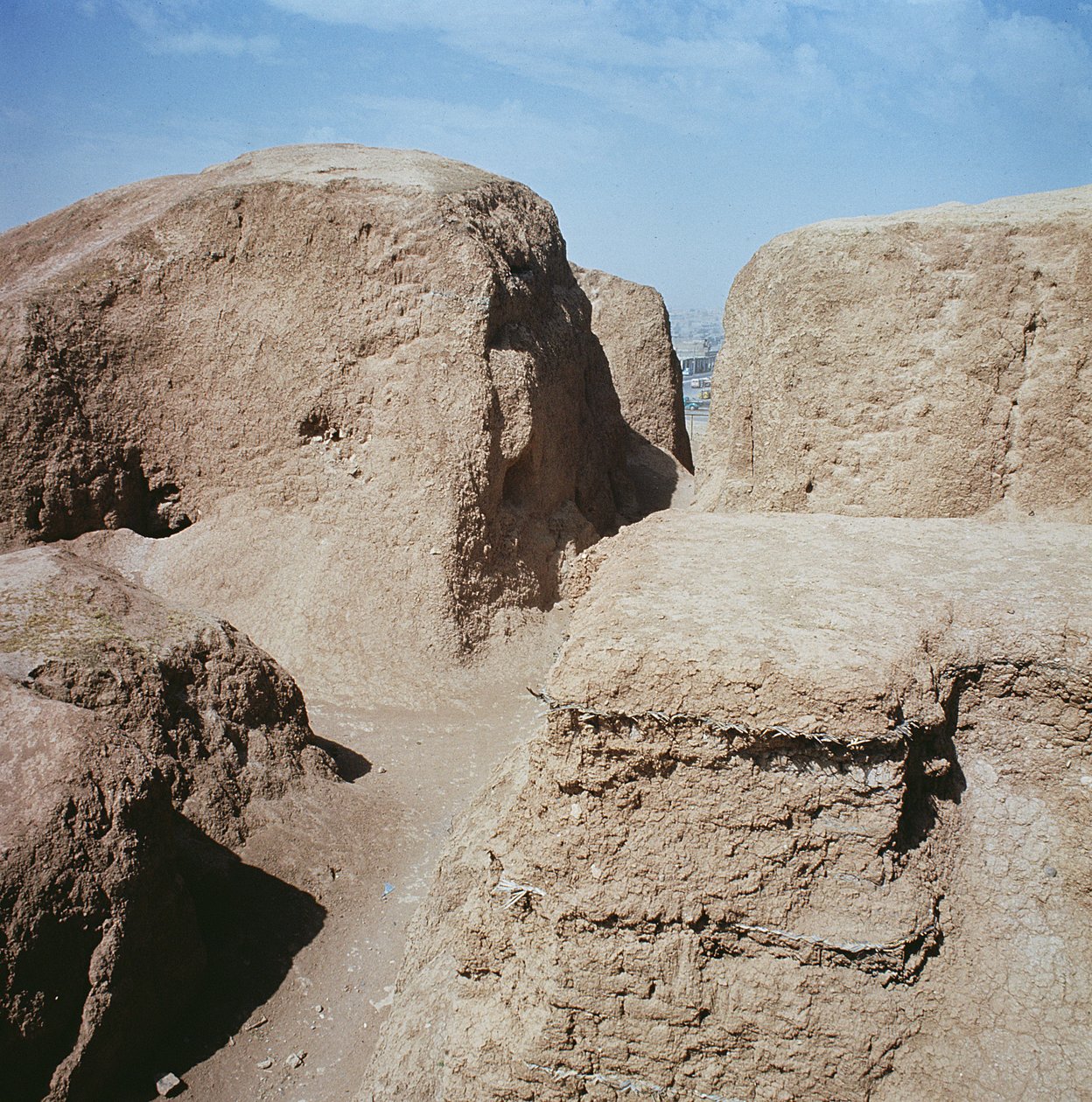 Shamash Gate (kuva) tekijältä Assyrian