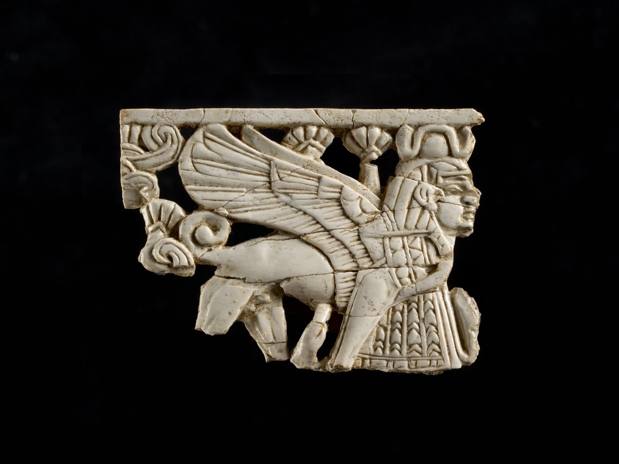 Sfinksifragmentti Fort Shalmaneserista, Nimrud, Assyria, 8. vuosisadalta eaa. tekijältä Assyrian School