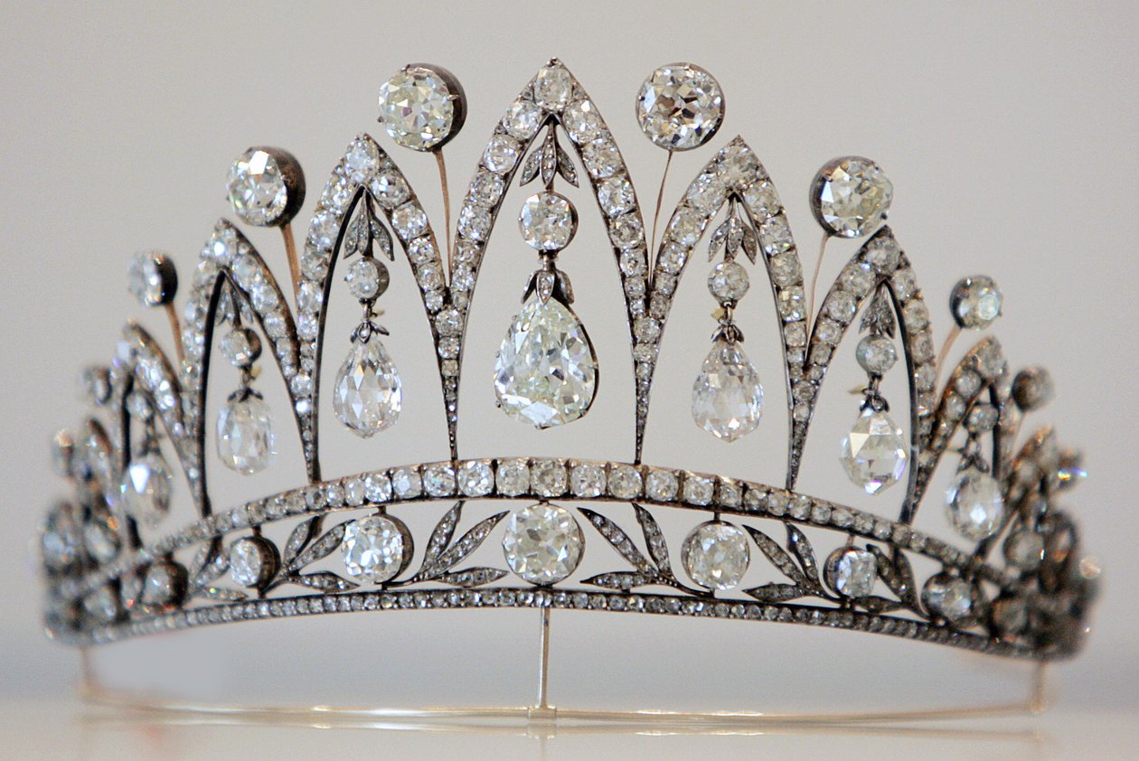 Keisarinna Josephine Tiara, n. 1890 tekijältä August Holmström