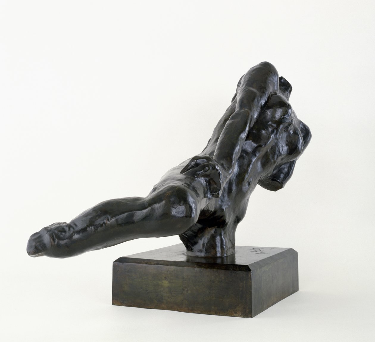 Lentävä kuva #1 tekijältä Auguste Rodin