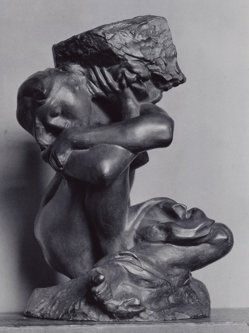 Kaatunut karyatidi kantaa kiveään tekijältä Auguste Rodin