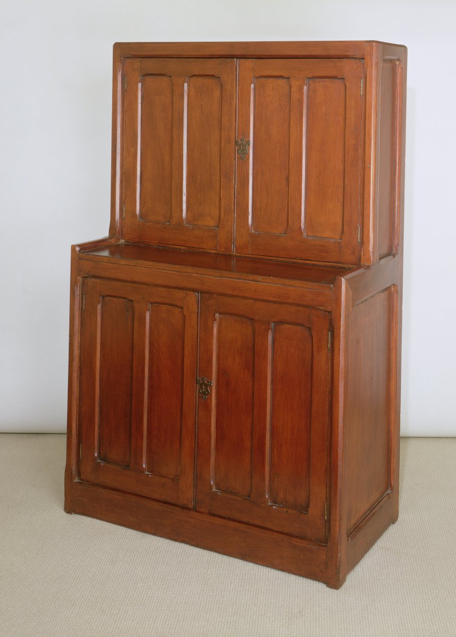 Rukouskirjakaappi, n.1843 (mänty) tekijältä Augustus Welby Northmore Pugin