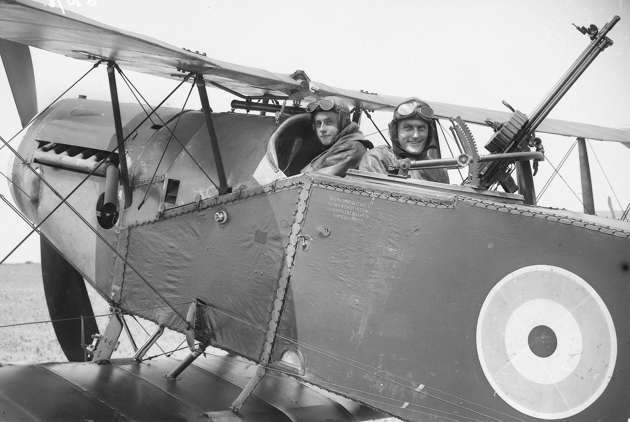 Luutnantti Brown (vasemmalla) ja luutnantti G Finlay (oikealla), Australian Flying Corpsista Bristol Fighter -koneessa, n. joulukuuta 1917 tekijältä Australian Photographer