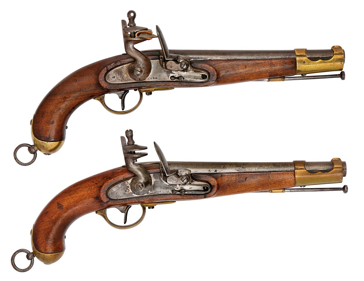 Ahdin itävaltalaisia 16,9 mm flintlock-palvelupistooleja tekijältä Austrian School