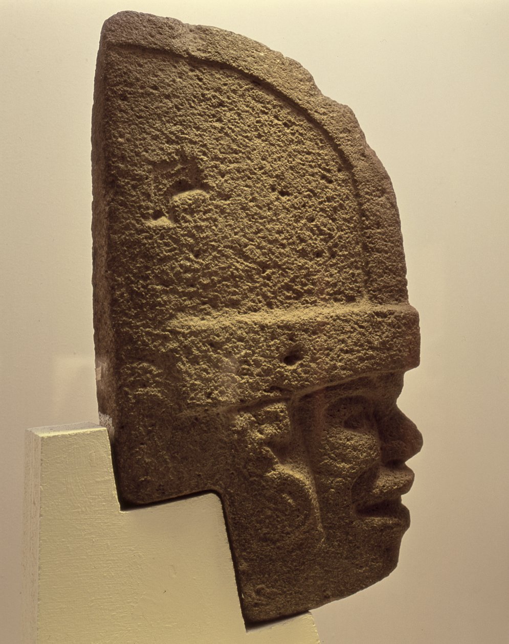 Pelotan pelaamiseen käytetty kyynelkirves tekijältä Aztec
