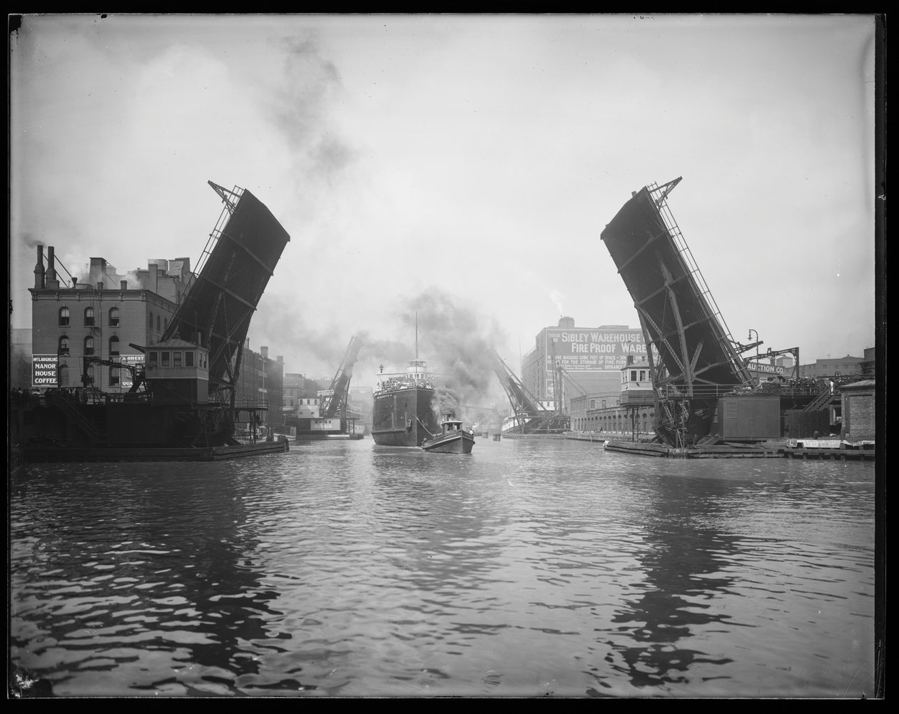 Matkustaja-alus Pere Marquette hinauksessa Chicago-joella, Chicago, Illinois, USA, n. 1905 (b/w kuva) tekijältä Barnes and Crosby