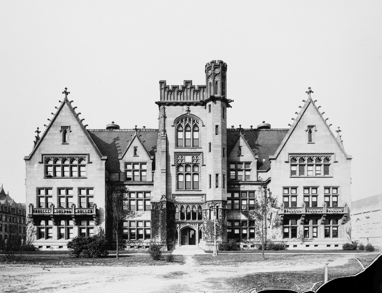Ryerson Physical Laboratory Chicagon yliopistossa, Chicago, Illinois, USA, n. 1900 (b/w kuva) tekijältä Barnes and Crosby