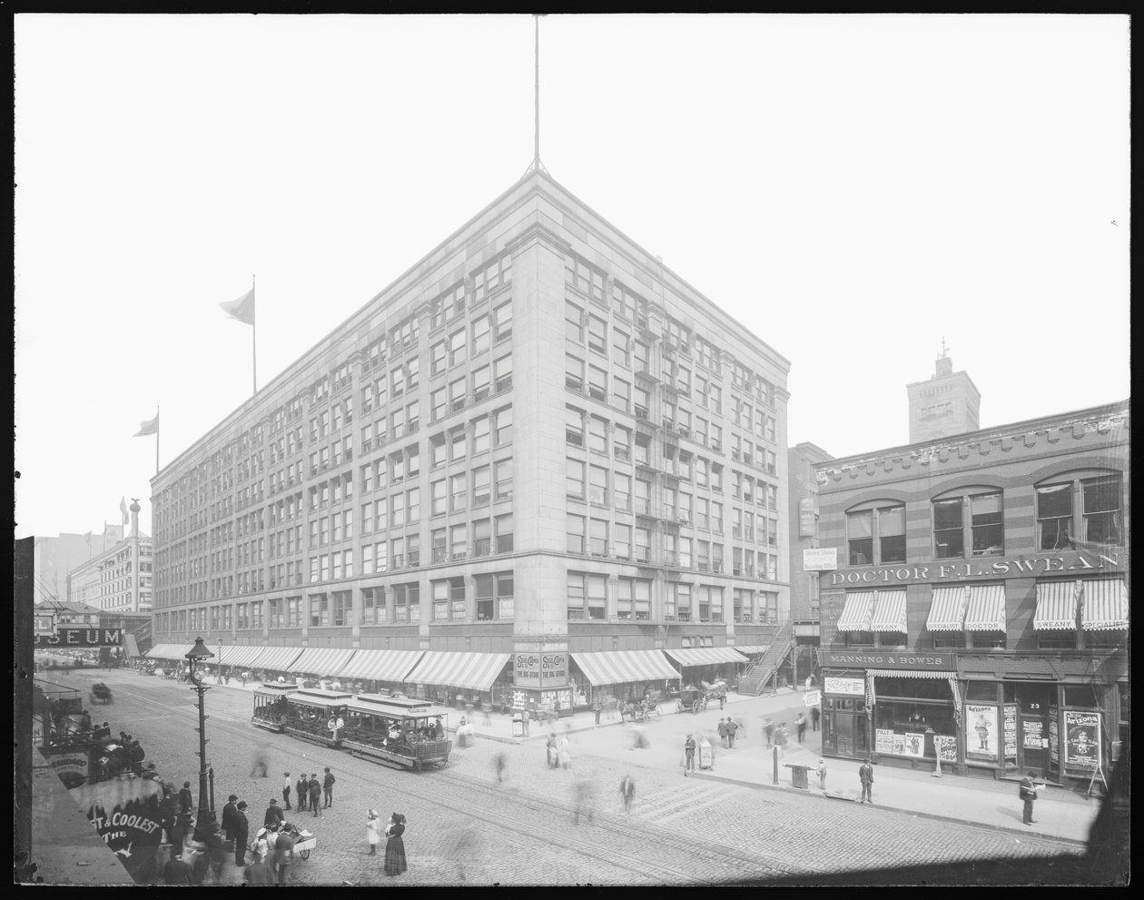 Siegel, Cooper & Company -rakennus, Chicago, Illinois, USA, n. 1905 (b/w kuva) tekijältä Barnes and Crosby