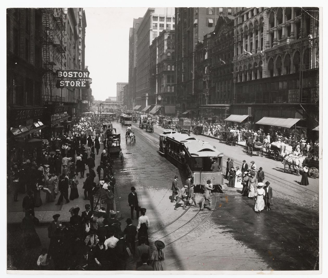 State Street, Chicago, Illinois, USA, n. 1905 (m/v valokuva) tekijältä Barnes and Crosby