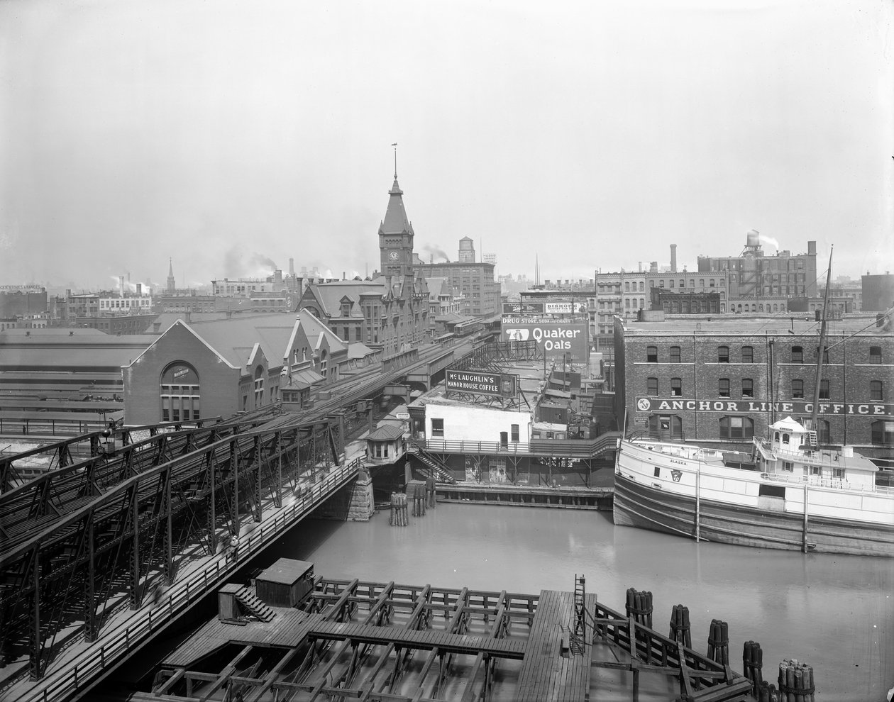Steamer Alaska telakoitunut Wells Streetille, Chicagossa, Illinoisissa, USA:ssa, n. 1905 (m/v kuva) tekijältä Barnes and Crosby