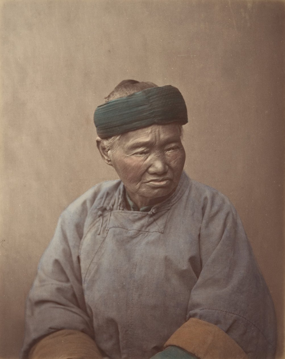 [Vanhan kiinalaisen naisen muotokuva], 1870-luku. tekijältä Baron Raimund von Stillfried